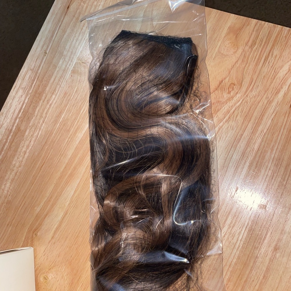Vigorous Beauty Clip-In Hair Extensions - Dark Brown - Picture 3 of 5